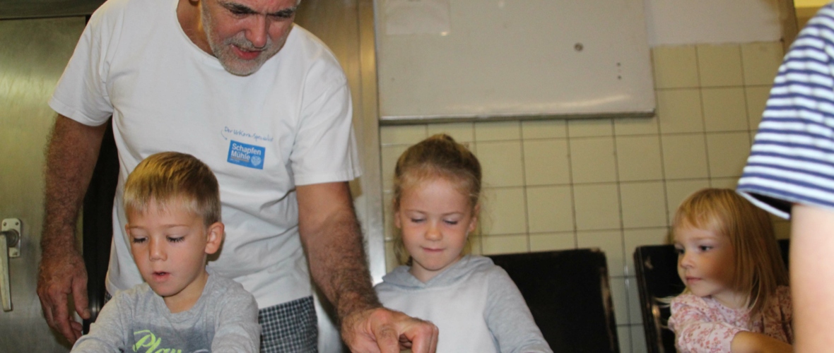 KIGA Wiesenrain: Backe, backe Kuchen .... KIGA Wiesenrain: Backe, backe Kuchen ....