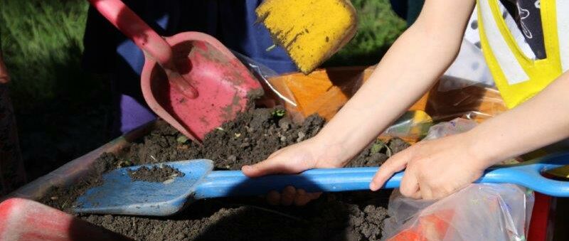 KIGA Wiesenrain: Auf den Spuren des Maulwurfes KIGA Wiesenrain: Auf den Spuren des Maulwurfes