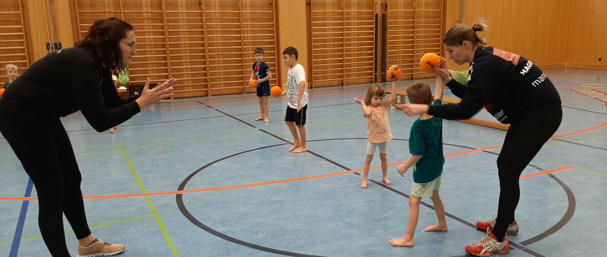 KIGA Hasenfeld: Eine Lektion Handball bitte