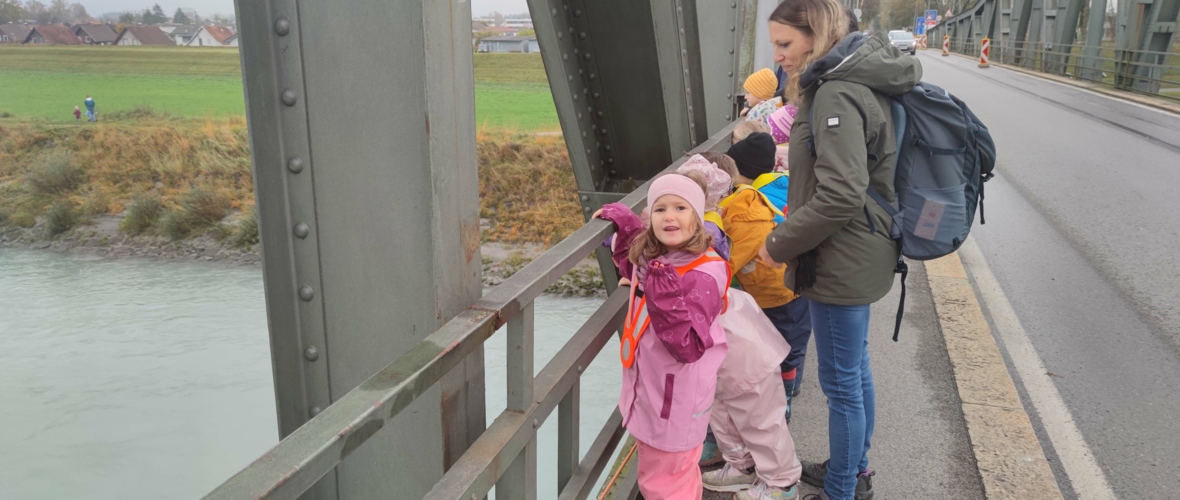 KIGA Rosenlächer: Flaschenpost auf großer Reise KIGA Rosenlächer: Flaschenpost auf großer Reise