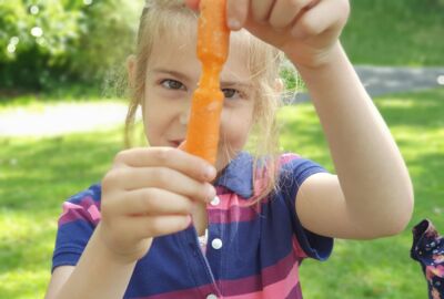 Riedkindergarten sucht nach Biberspuren