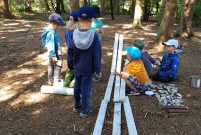 Riedkindergarten erlebt wunderbare Waldwochen Riedkindergarten erlebt wunderbare Waldwochen
