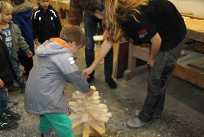 KIGA Wiesenrain: Wer will fleißige Handwerker sehn ... KIGA Wiesenrain: Wer will fleißige Handwerker sehn ...