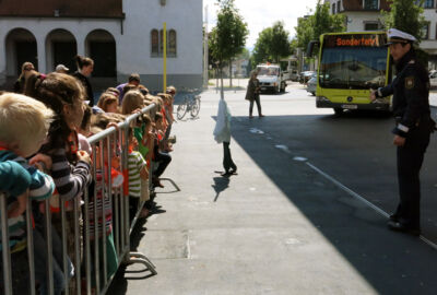 kids im bus_hasenfeld kids im bus_hasenfeld