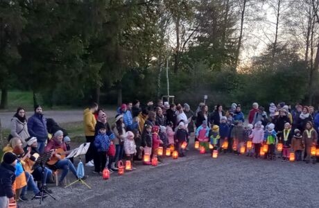 KIGA Am Engelbach: Laternenfest am "Alten Rhein" KIGA Am Engelbach: Laternenfest am "Alten Rhein"