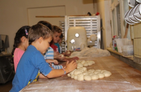 KIGA Wiesenrain: Backe, backe Kuchen ....