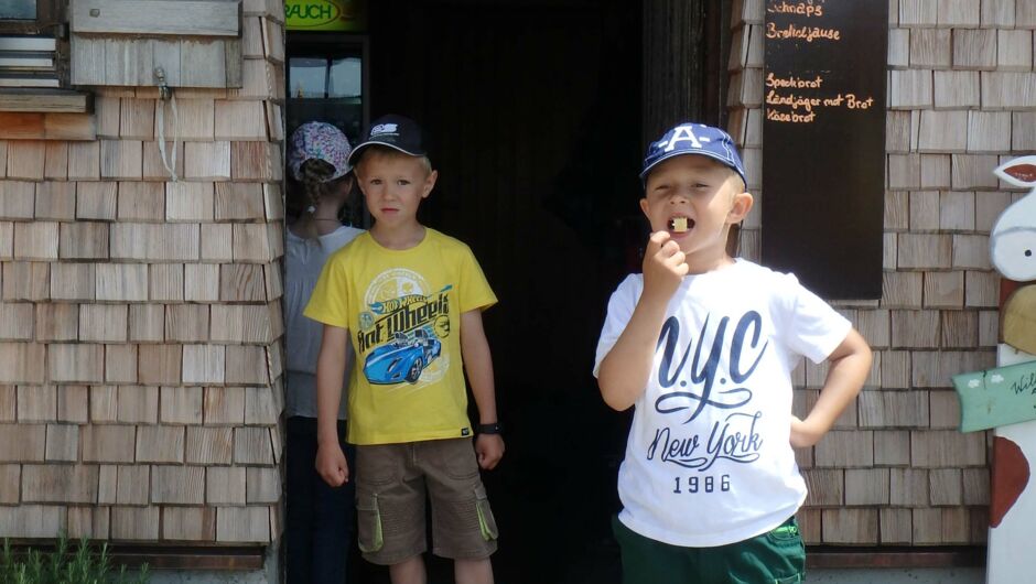 Riedkindi ist uf da Alpa doba Riedkindi ist uf da Alpa doba