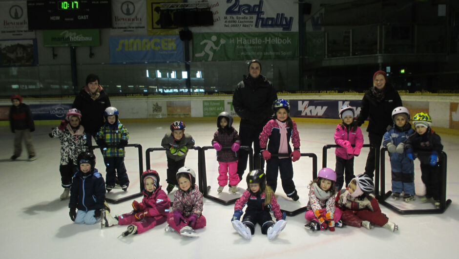 KIGA Augarten fährt Schlittschuh KIGA Augarten fährt Schlittschuh