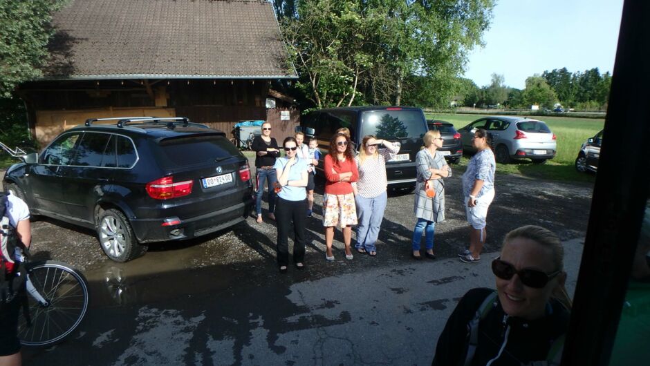 Riedkindi ist uf da Alpa doba Riedkindi ist uf da Alpa doba