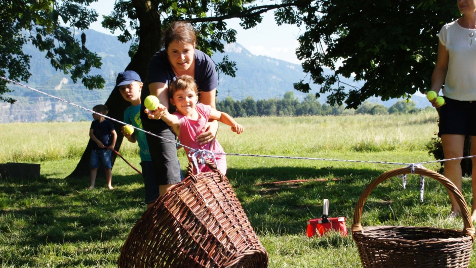 Familienzeit im Riedkindi