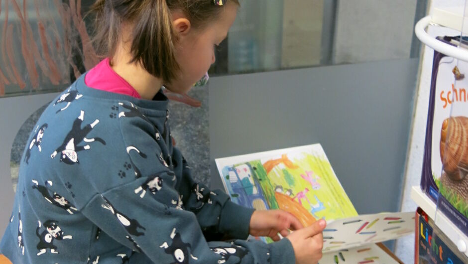 KIGA Am Schlatt: "Auf die Bücher! fertig! los!" KIGA Am Schlatt: "Auf die Bücher! fertig! los!"