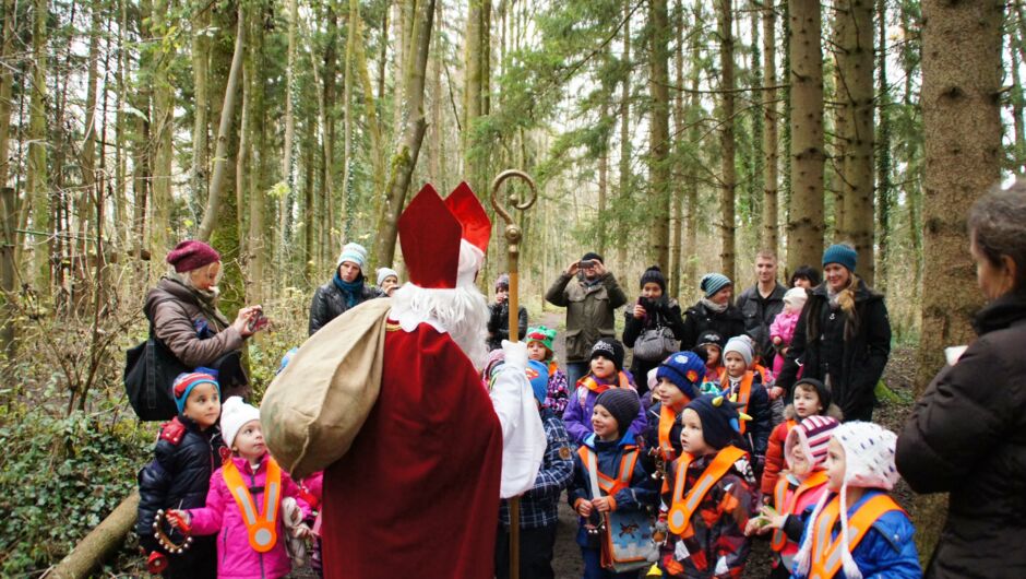 KIGA Hannes-Grabher sucht den Nikolaus KIGA Hannes-Grabher sucht den Nikolaus