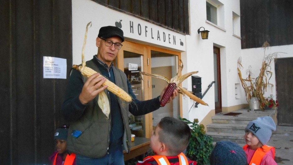 KIGA Hannes-Grabher beim "Riebelbur" KIGA Hannes-Grabher beim "Riebelbur"