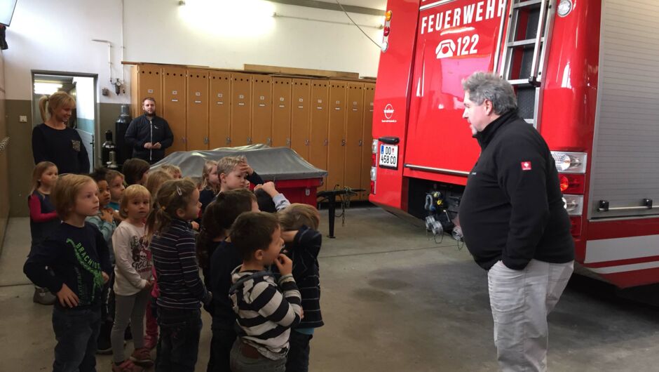 KIGA Wiesenrain besucht die Feuerwehr