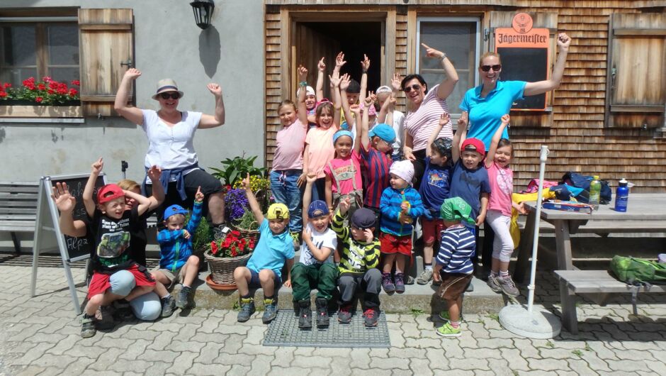 Riedkindi ist uf da Alpa doba Riedkindi ist uf da Alpa doba