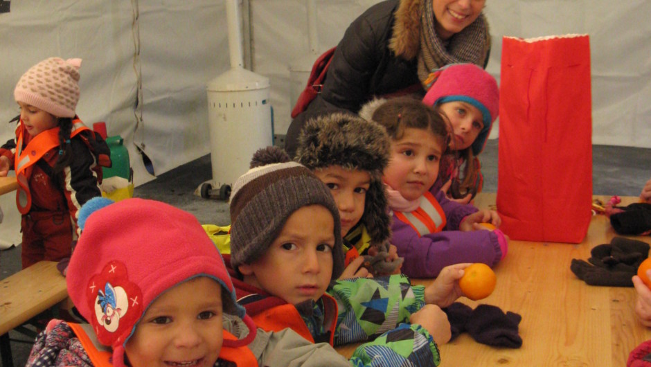 Sterne für den Weihnachtsmarkt Sterne für den Weihnachtsmarkt