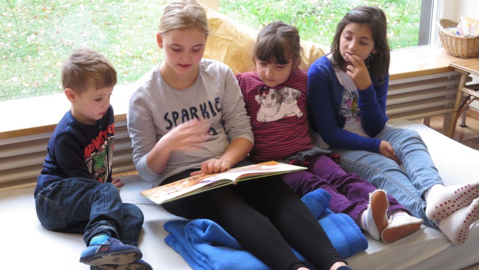 KIGA Rotkreuz - Schüler lesen vor KIGA Rotkreuz - Schüler lesen vor