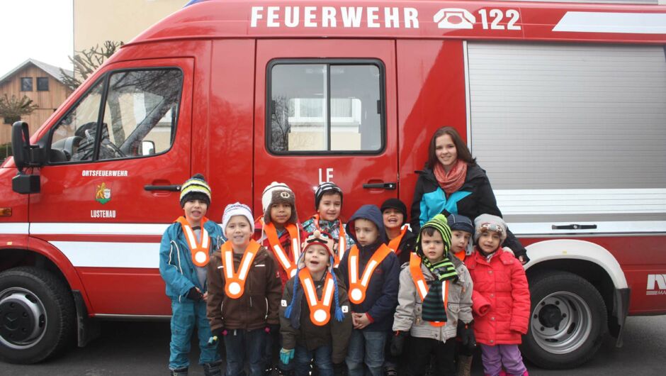 KIGA Rheindorf bei der Feuerwehr KIGA Rheindorf bei der Feuerwehr