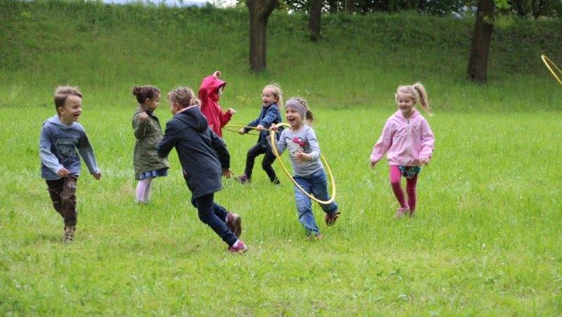 KIGA Wiesenrain: Muttertagspicknick KIGA Wiesenrain: Muttertagspicknick