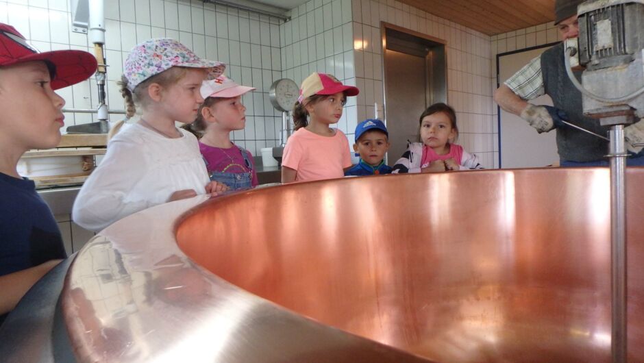 Riedkindi ist uf da Alpa doba Riedkindi ist uf da Alpa doba