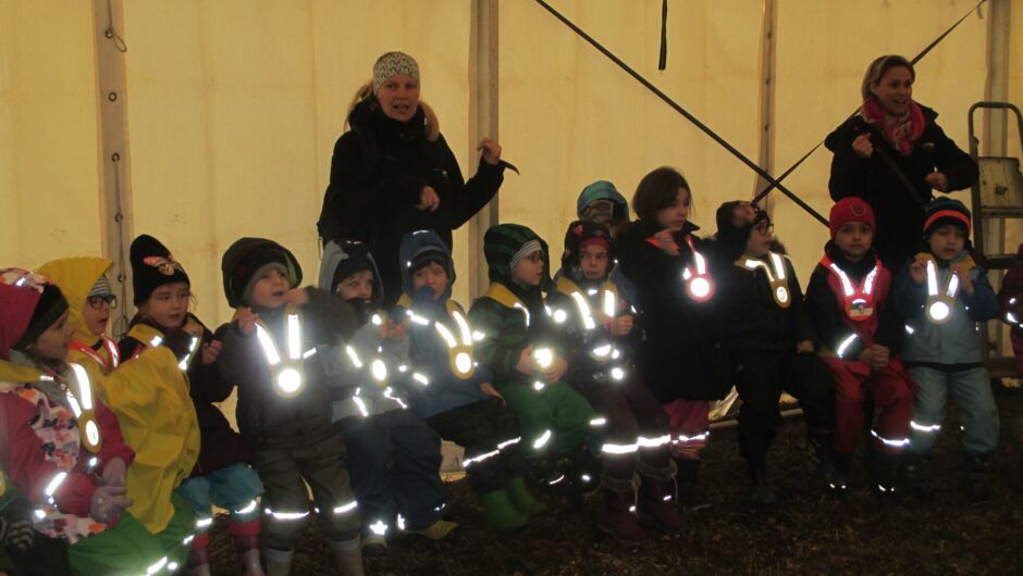 KIGA Augarten: Besuch bei der Funkenzunft "Höchst Brugg" KIGA Augarten: Besuch bei der Funkenzunft "Höchst Brugg"