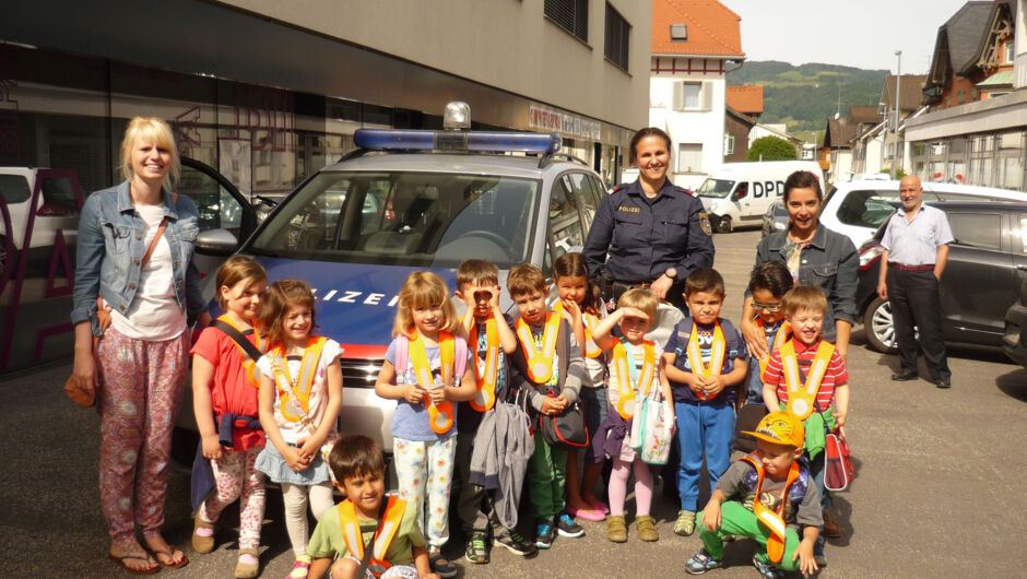 KIGA Rosenlächer bei der Polizei KIGA Rosenlächer bei der Polizei