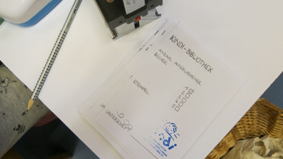 KIGA Am Schlatt: "Auf die Bücher! fertig! los!" KIGA Am Schlatt: "Auf die Bücher! fertig! los!"