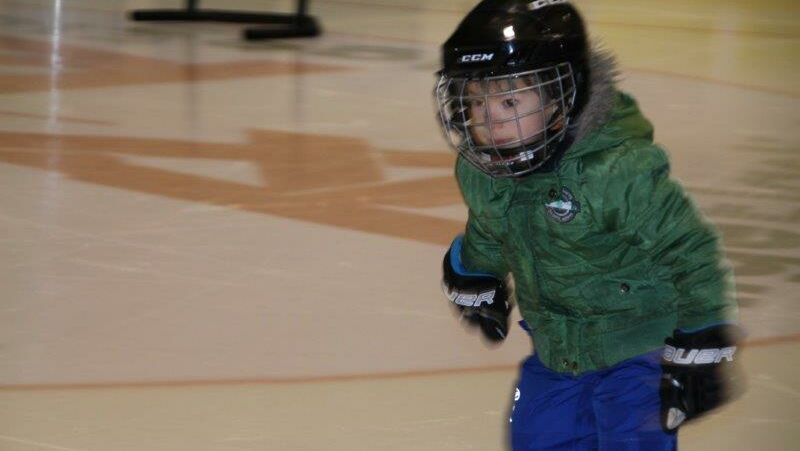 KIGA Wiesenrain: Auf schnellen Kufen unterwegs KIGA Wiesenrain: Auf schnellen Kufen unterwegs