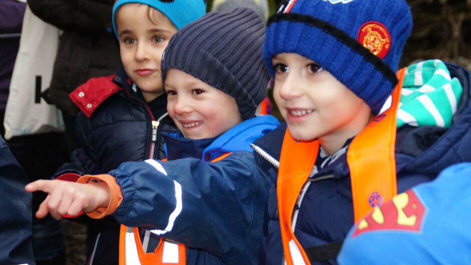 KIGA Hannes-Grabher sucht den Nikolaus KIGA Hannes-Grabher sucht den Nikolaus