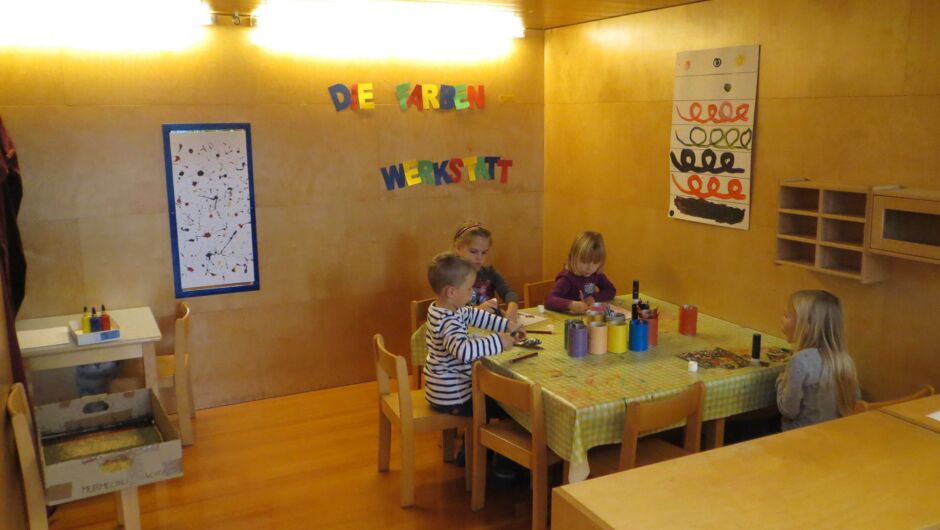 KG Rosenlächer in der Farbenwerkstatt KG Rosenlächer in der Farbenwerkstatt